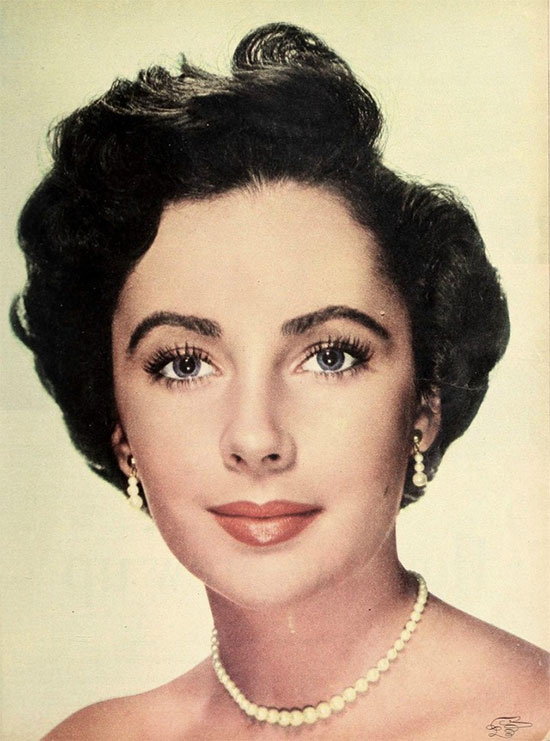 Nữ minh tinh huyền thoại Elizabeth Taylor