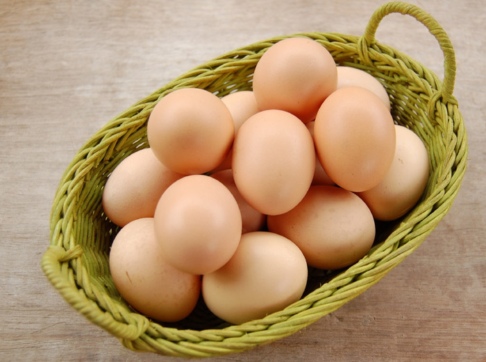 Cho quá nhiều mì chính khi chế biến trứng sẽ làm mất hương vị tự nhiên của trứng.
