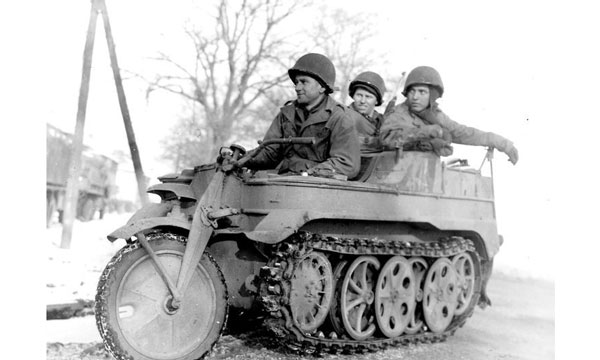 Xe Kettenkrad HK101
